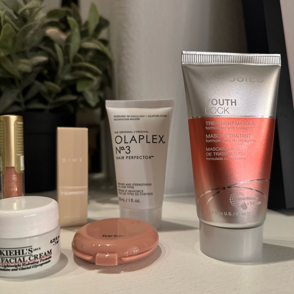 NEW 25-Piece Deluxe Sample Set with free Ulta bag peach colored - Picture 4 of 11